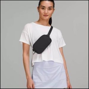 Mini Lululemon Everywhere Belt Bag